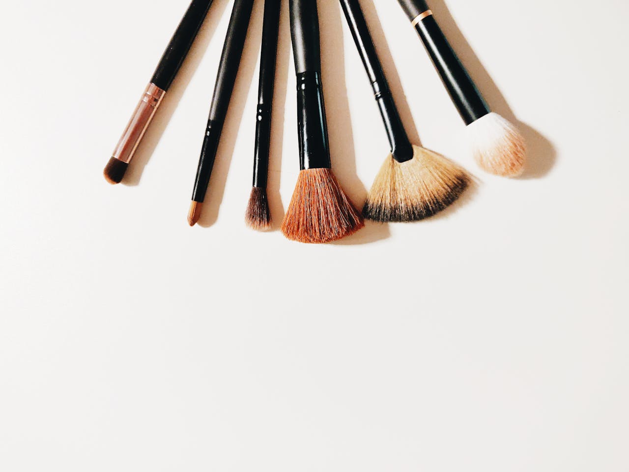 Why it’s Important to Treat Your Skin to New Makeup Brushes