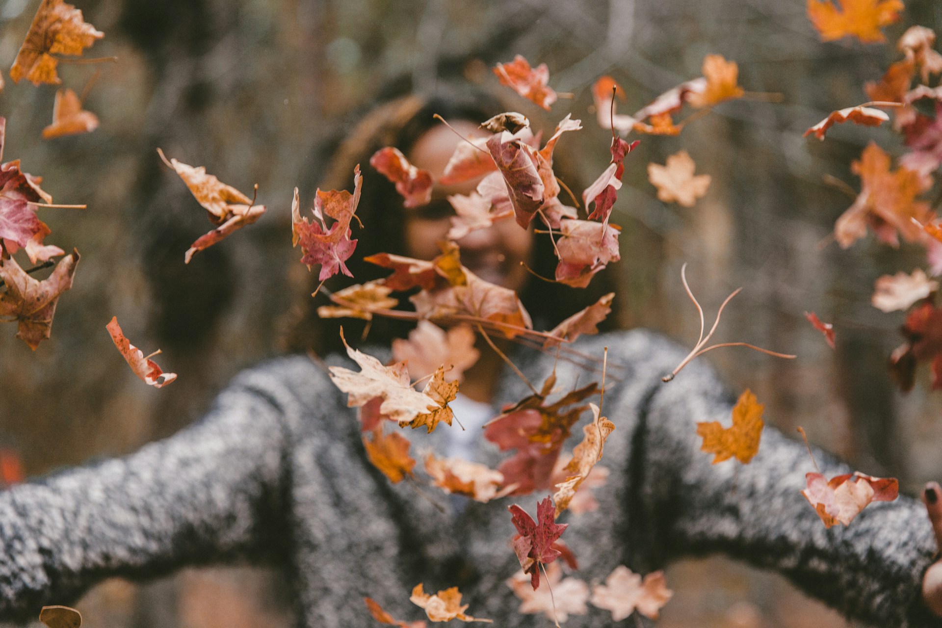 5 Ways to Nurture Your Mind, Body, and Skin This Autumn